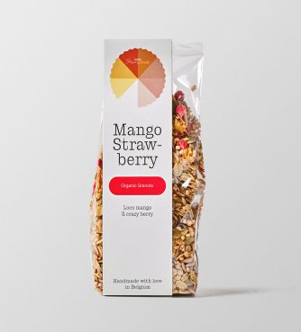 Mango strawberry bio granola